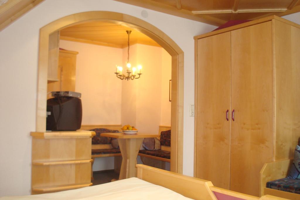 Gaestehaus Moser Ramingstein 部屋 写真