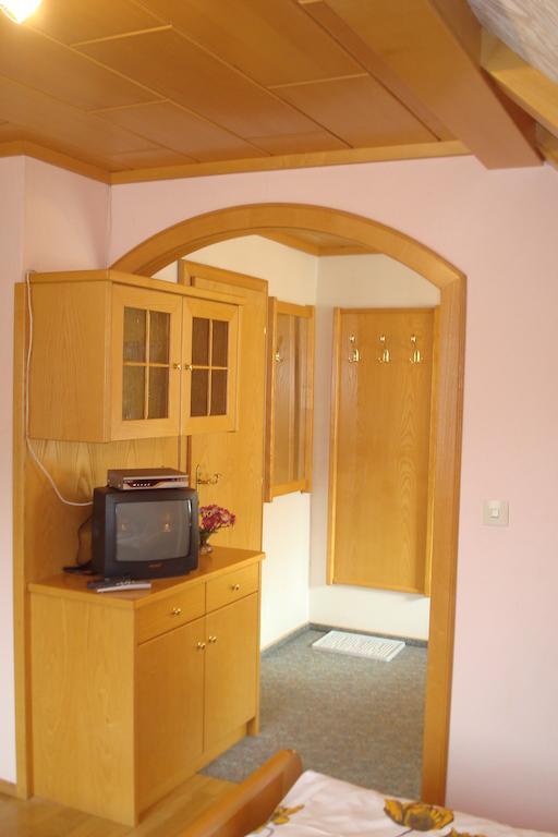 Gaestehaus Moser Ramingstein 部屋 写真